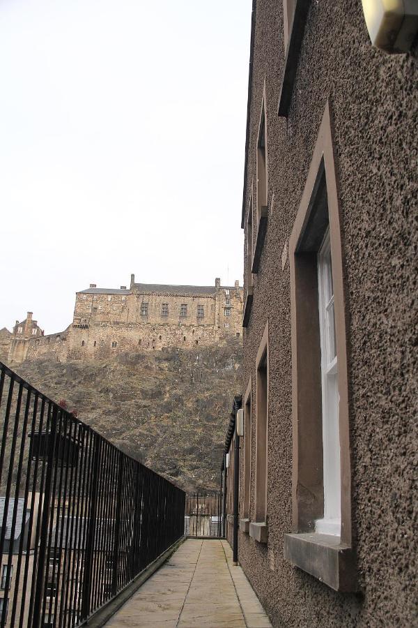Cosy Castle Apartment Edinburgh Luaran gambar